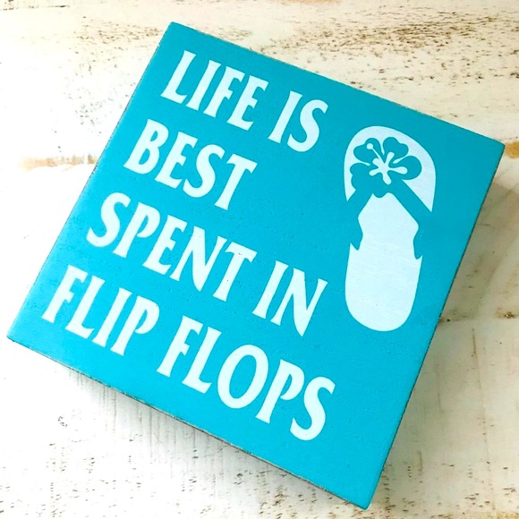 FLIP FLOP BEACH TRIO OF WALL/TABLETOP WOOD PLAQUES - Picture 3 of 5